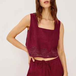 Akira Top Berry Hibiscus Embroidery